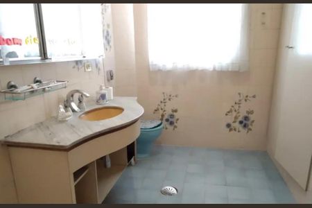Casa à venda com 162m², 3 quartos e 2 vagas Casa à venda com 162m², 3 quartos e 2 vagasFoto 11