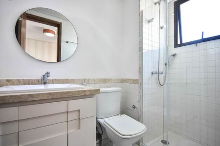 Apartamento à venda com 228m², 4 quartos e 4 vagasBanheiro Suíte 1