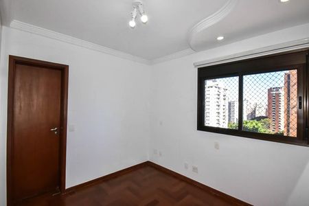 Apartamento à venda com 228m², 4 quartos e 4 vagasSuíte 3