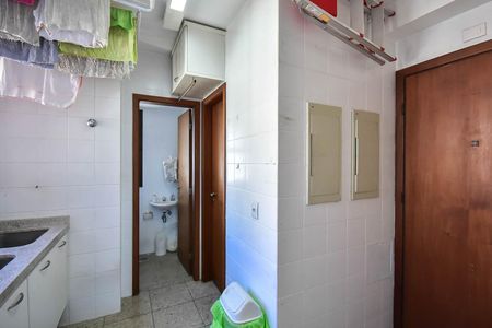 Apartamento à venda com 228m², 4 quartos e 4 vagasÁrea de Serviço