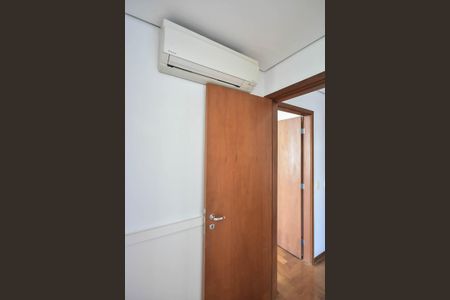 Apartamento à venda com 228m², 4 quartos e 4 vagasSuíte 3