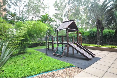 Apartamento à venda com 228m², 4 quartos e 4 vagas Apartamento à venda com 228m², 4 quartos e 4 vagasPlayground