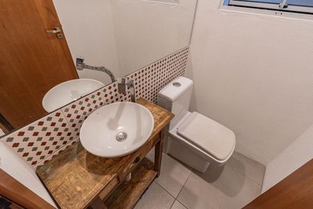 Casa à venda com 225m², 3 quartos e 4 vagasLavabo