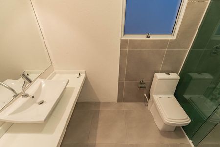 Casa à venda com 225m², 3 quartos e 4 vagasBanheiro Suite