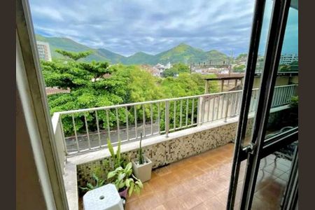 Apartamento à venda com 70m², 2 quartos e 1 vaga