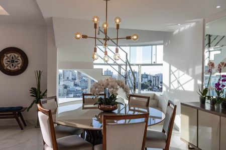 Apartamento à venda com 287m², 4 quartos e 3 vagasSala