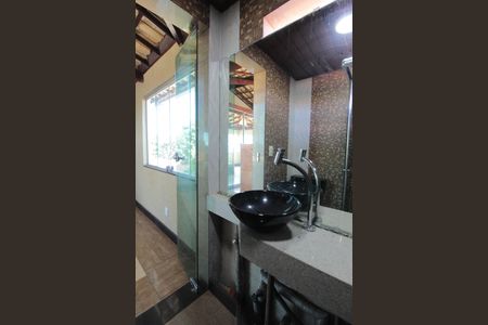 Casa para alugar com 640m², 4 quartos e 4 vagasBanheiro da Suíte 1