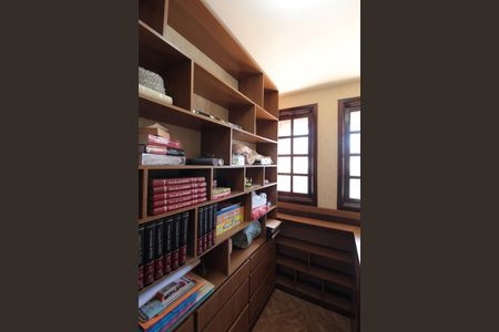 Casa para alugar com 640m², 4 quartos e 4 vagasEscritório