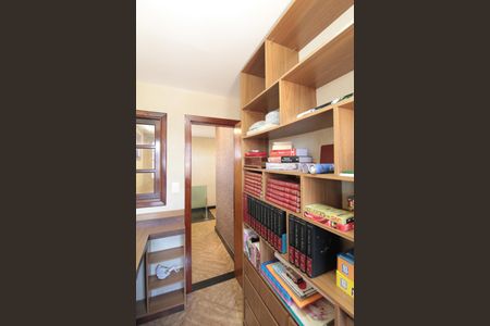 Casa para alugar com 640m², 4 quartos e 4 vagasEscritório