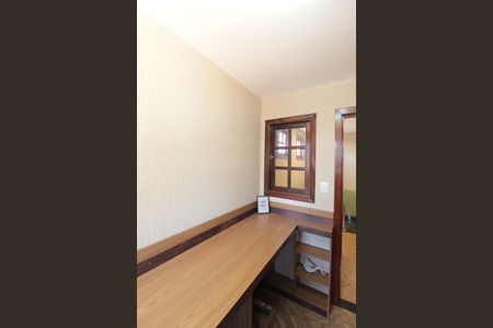 Casa para alugar com 640m², 4 quartos e 4 vagasEscritório