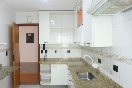 Apartamento à venda com 130m², 2 quartos e 2 vagasCozinha
