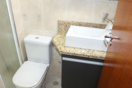 Apartamento à venda com 130m², 2 quartos e 2 vagasBanheiro da Suíte