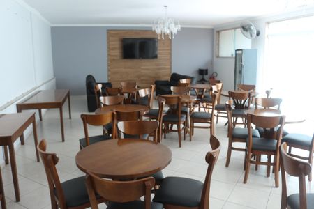 Apartamento à venda com 130m², 2 quartos e 2 vagasÁrea comum - Salão de festas