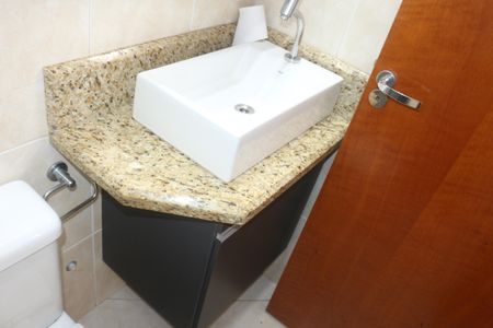 Apartamento à venda com 130m², 2 quartos e 2 vagasBanheiro da Suíte