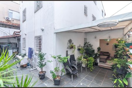 Apartamento à venda com 169m², 3 quartos e 1 vagaÁrea de Serviço