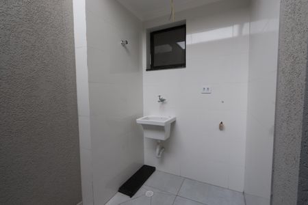 Casa de condomínio à venda com 84m², 2 quartos e 1 vagaLavanderia