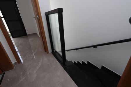 Casa de condomínio à venda com 84m², 2 quartos e 1 vagaEscadas