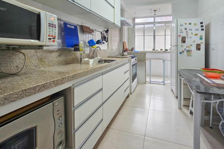 Apartamento para alugar com 100m², 3 quartos e 1 vaga Apartamento para alugar com 100m², 3 quartos e 1 vagaCozinha