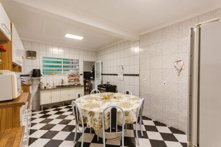 Casa à venda com 185m², 4 quartos e 1 vagaCozinha