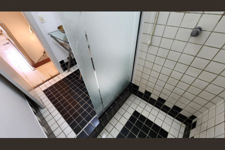 Apartamento para alugar com 79m², 1 quarto e 1 vaga Apartamento para alugar com 79m², 1 quarto e 1 vagaBanheiro da Suíte