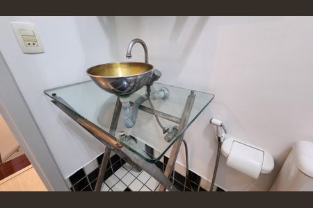 Apartamento para alugar com 79m², 1 quarto e 1 vaga Apartamento para alugar com 79m², 1 quarto e 1 vagaDetalhe do Banheiro da Suite