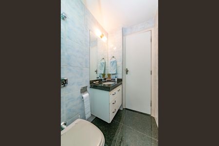 Apartamento à venda com 235m², 5 quartos e 2 vagasBanheiro da Suíte