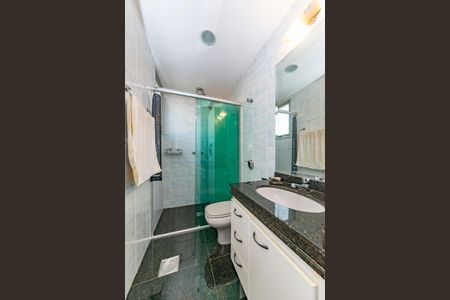 Apartamento à venda com 235m², 5 quartos e 2 vagasBanheiro da Suíte