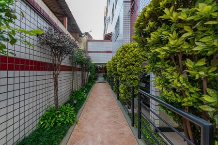 Apartamento à venda com 235m², 5 quartos e 2 vagasEntrada