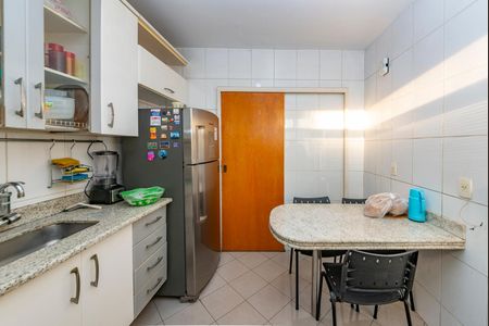 Apartamento à venda com 235m², 5 quartos e 2 vagasCozinha