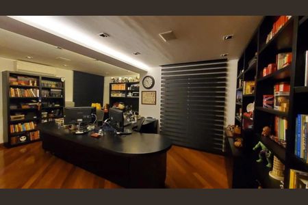 Apartamento à venda com 207m², 2 quartos e 4 vagas Apartamento à venda com 207m², 2 quartos e 4 vagasFoto 16