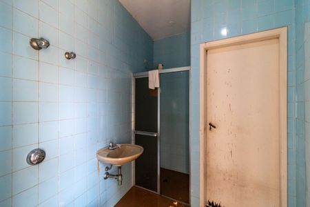 Casa à venda com 436m², 4 quartos e 4 vagas Casa à venda com 436m², 4 quartos e 4 vagasÁrea comum
