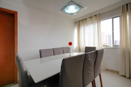 Apartamento à venda com 79m², 3 quartos e 2 vagasSala