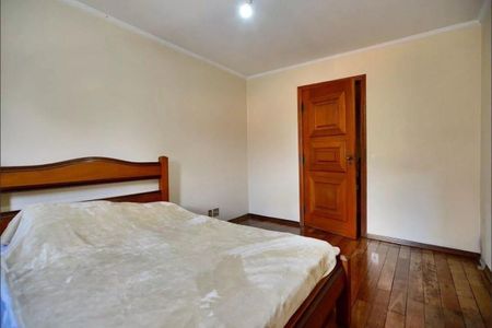 Casa à venda com 219m², 3 quartos e 2 vagas