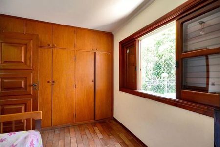 Casa à venda com 219m², 3 quartos e 2 vagas