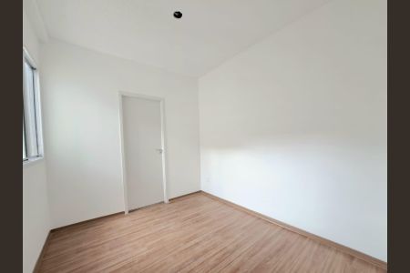 Apartamento à venda com 48m², 2 quartos e 1 vaga Apartamento à venda com 48m², 2 quartos e 1 vagaQuarto