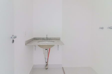 Studio para alugar com 27m², 1 quarto e sem vaga Studio para alugar com 27m², 1 quarto e sem vagaBanheiro