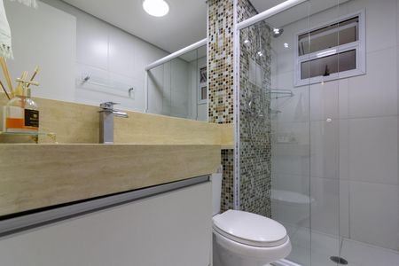 Apartamento à venda com 69m², 2 quartos e 1 vaga Apartamento à venda com 69m², 2 quartos e 1 vagaBanheiro Social