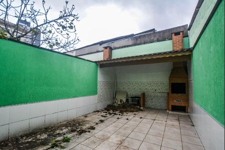 Casa à venda com 250m², 3 quartos e 3 vagasQuintal