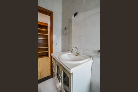 Casa à venda com 250m², 3 quartos e 3 vagasBanheiro da Suíte master