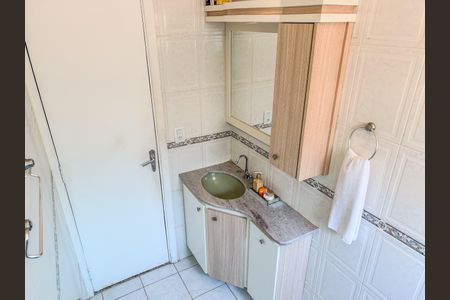 Casa à venda com 119m², 3 quartos e 4 vagas Casa à venda com 119m², 3 quartos e 4 vagasBanheiro 1