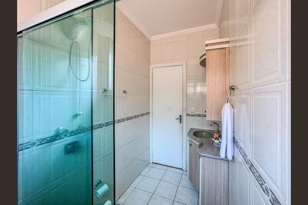 Casa à venda com 119m², 3 quartos e 4 vagas Casa à venda com 119m², 3 quartos e 4 vagasBanheiro 1