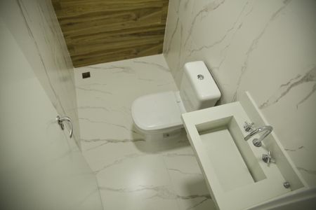 Apartamento à venda com 73m², 2 quartos e 1 vagaBanheiro da Suíte 1