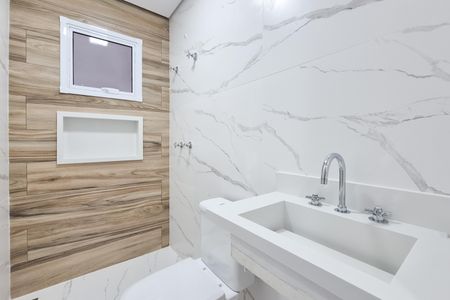 Apartamento à venda com 73m², 2 quartos e 2 vagasBanheiro da Suíte 2