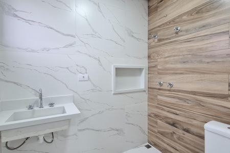 Apartamento à venda com 144m², 2 quartos e 2 vagasBanheiro da Suíte 1