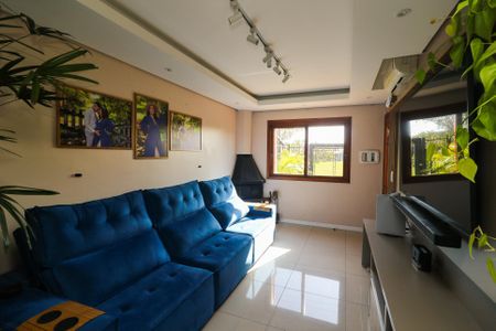 Casa à venda com 100m², 2 quartos e 2 vagasSala
