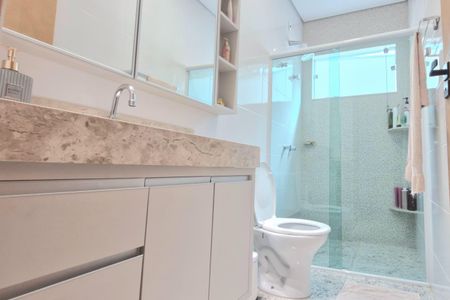 Casa à venda com 170m², 3 quartos e 4 vagasBanheiro 3