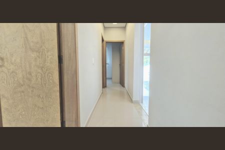 Casa à venda com 170m², 3 quartos e 4 vagasCorredor