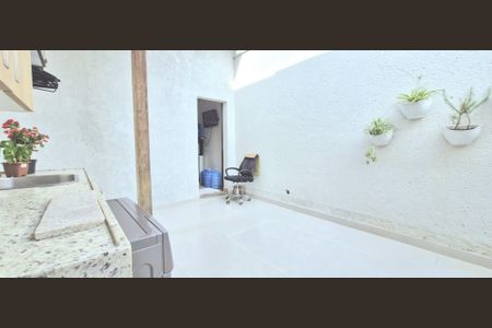 Casa à venda com 170m², 3 quartos e 4 vagasÁrea comum