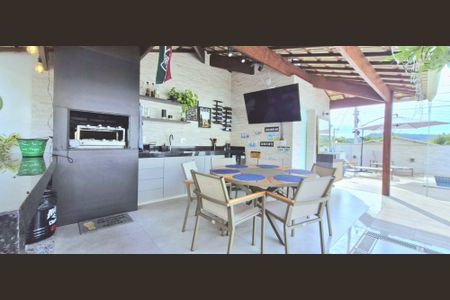 Casa à venda com 170m², 3 quartos e 4 vagasÁrea comum