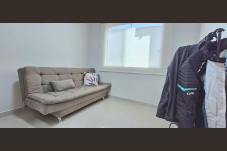 Casa à venda com 170m², 3 quartos e 4 vagasQuarto